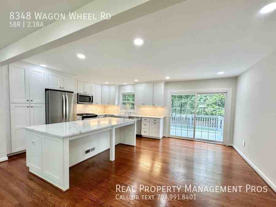 8348 Wagon Wheel Rd - Photo 7 of 50