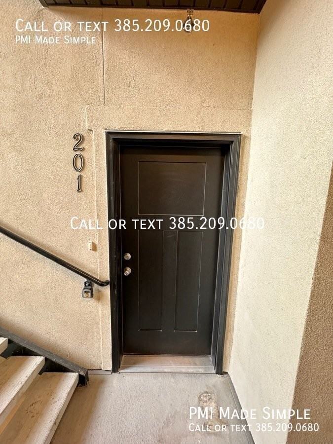 1985 N 3330 W #B201 - Photo 2 of 29