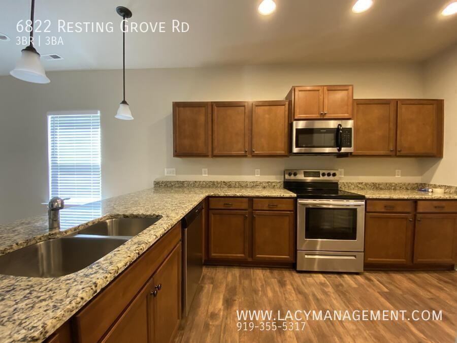 6822 Resting Grove Rd - Photo 6 of 30