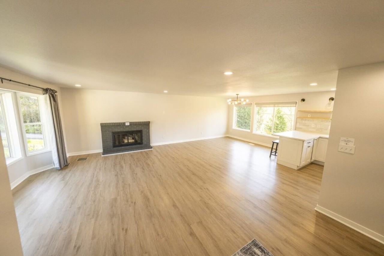 13517 246th Ave Se - Photo 4 of 18