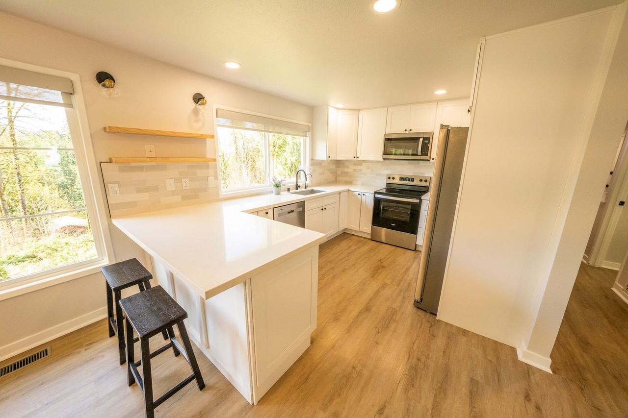 13517 246th Ave Se - Photo 5 of 18