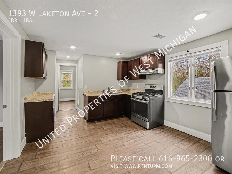 1393 W Laketon Ave #2 - Photo 4 of 16