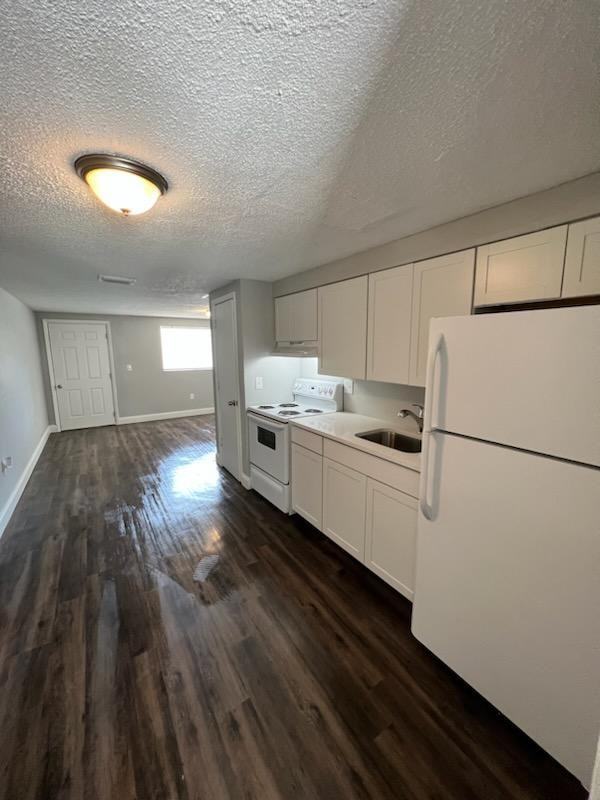 908 35th Ave W #B - Photo 4 of 11