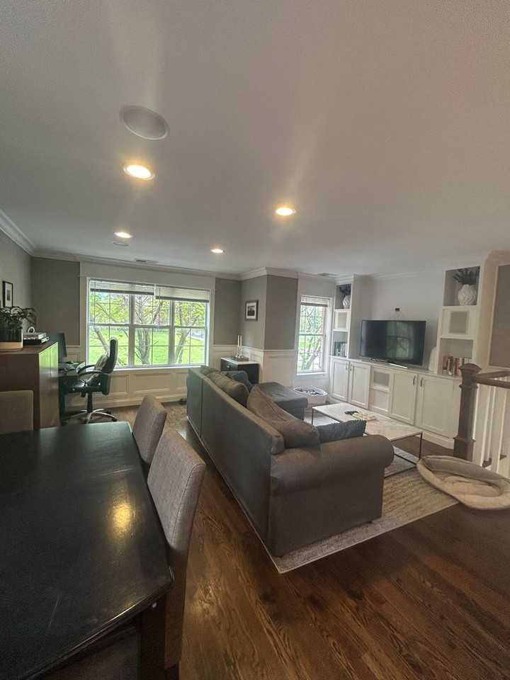 1485 N Larrabee St #C - Photo 3 of 16