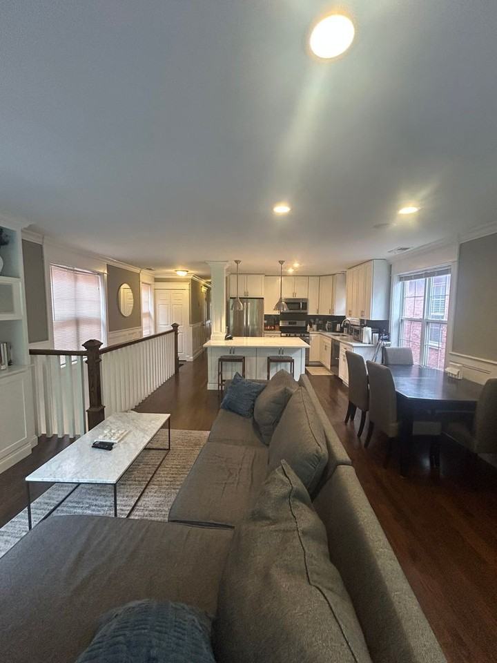 1485 N Larrabee St #C - Photo 6 of 16