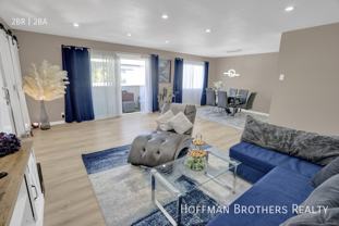 121 N Croft Ave #308 - Photo 1 of 1