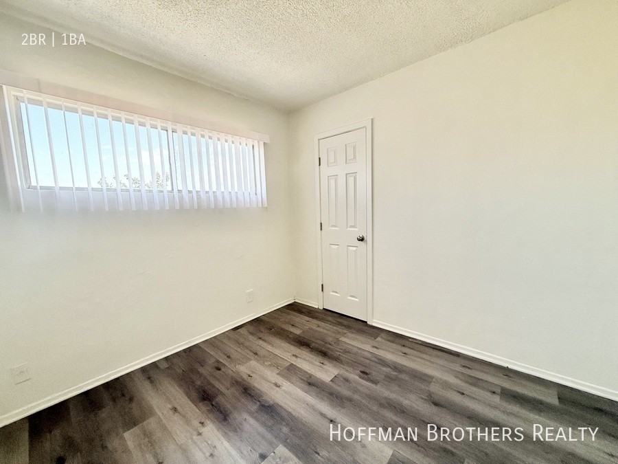 7919 S Hoover St #9 - Photo 2 of 6