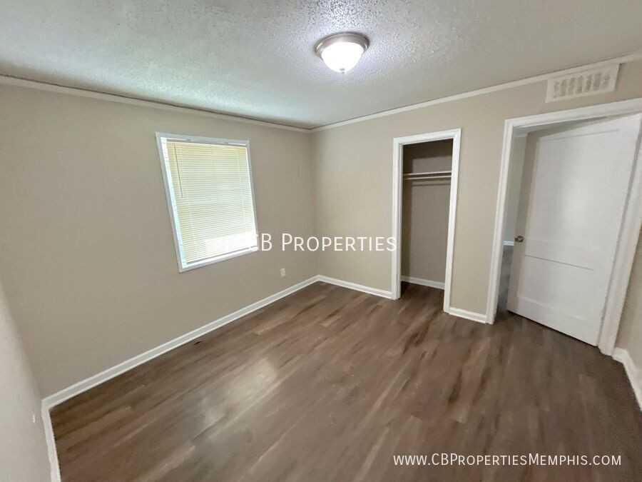 2312 Norman Ave - Photo 3 of 6