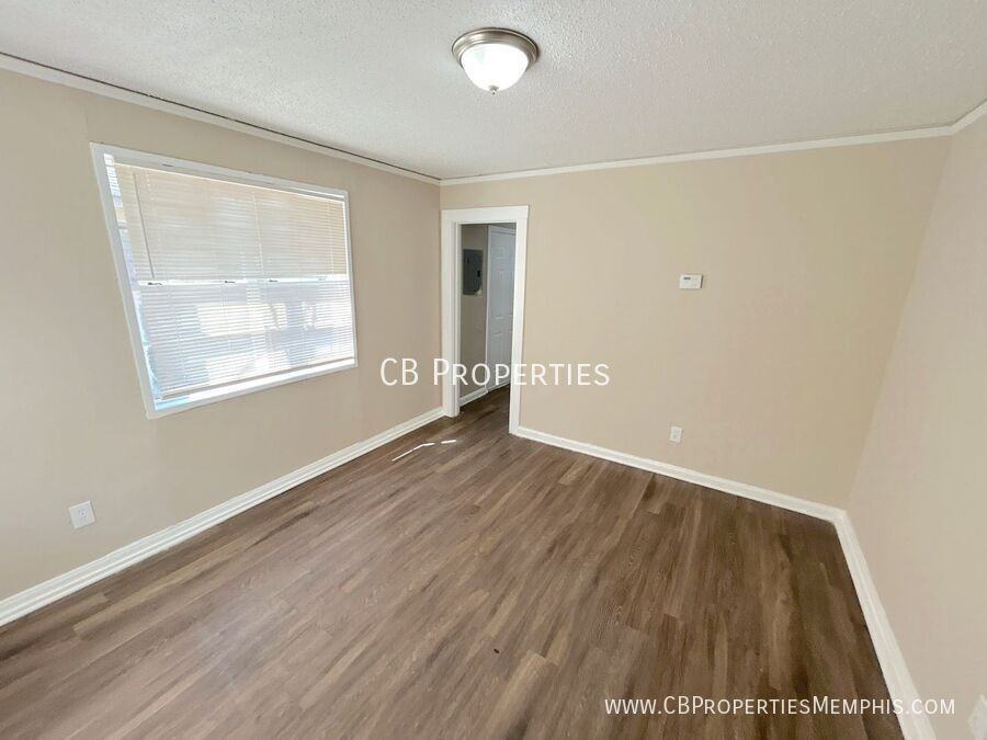 2312 Norman Ave - Photo 4 of 6