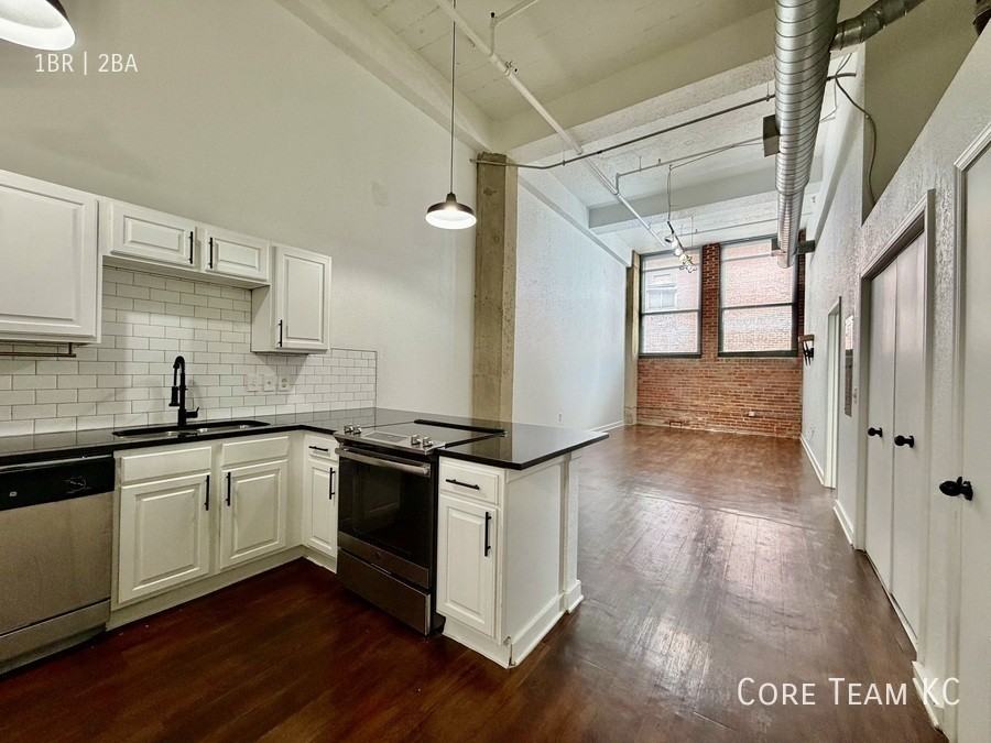 934 Broadway Blvd #111