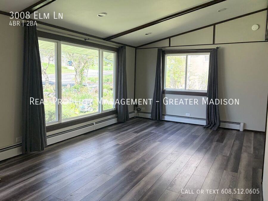 3008 Elm Ln - Photo 3 of 24