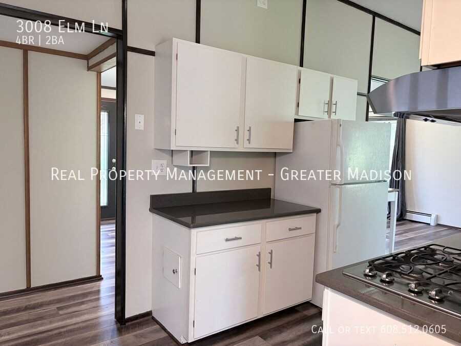 3008 Elm Ln - Photo 7 of 24