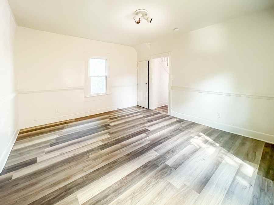 1005 Maplewood Ave #NA - Photo 6 of 22