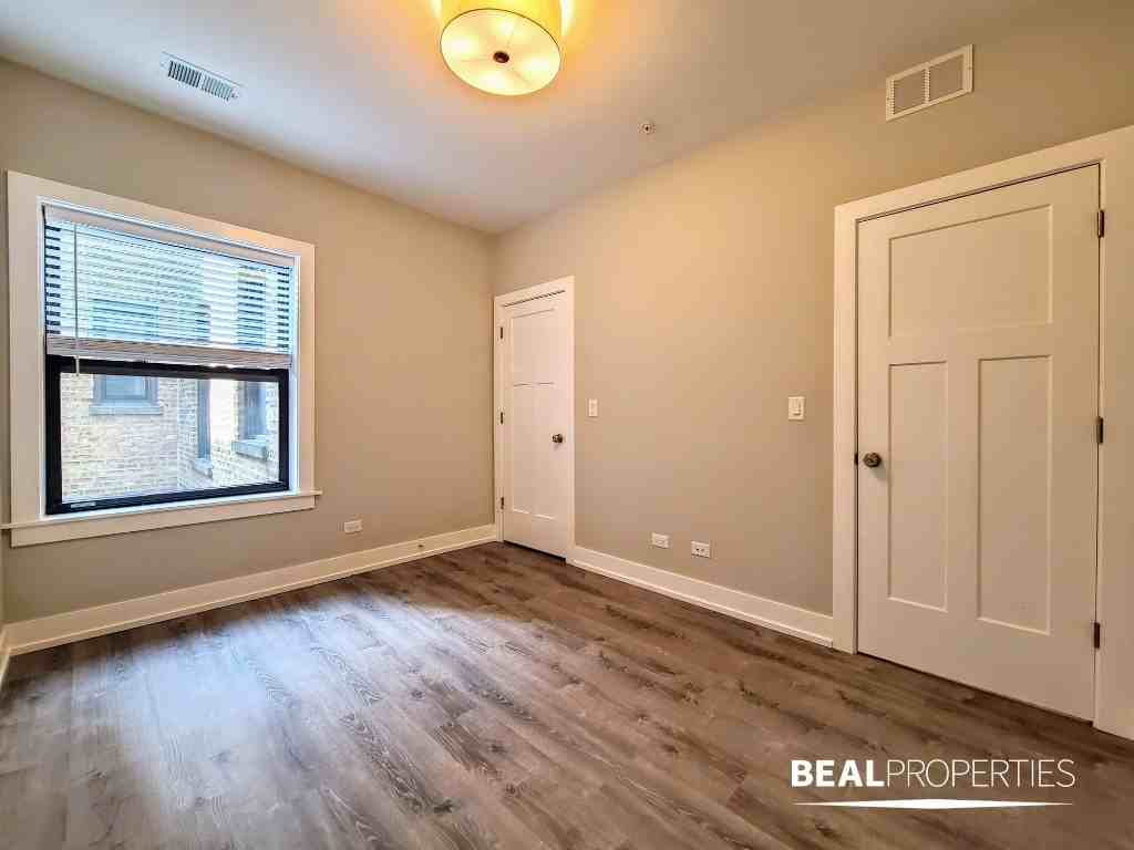1002 Maple Ave #1 - Photo 6 of 20