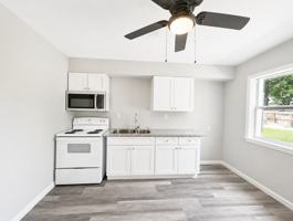 featured image of 209 River Oaks Dr #E