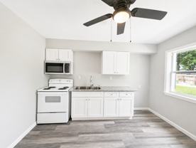 209 River Oaks Dr #E - Photo 1 of 1