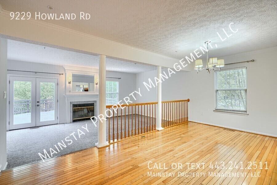 9229 Howland Rd - Photo 6 of 33