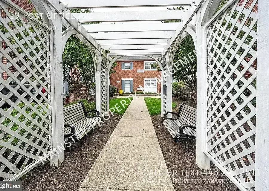 19 Post Office Ave #2 - Photo 5 of 5