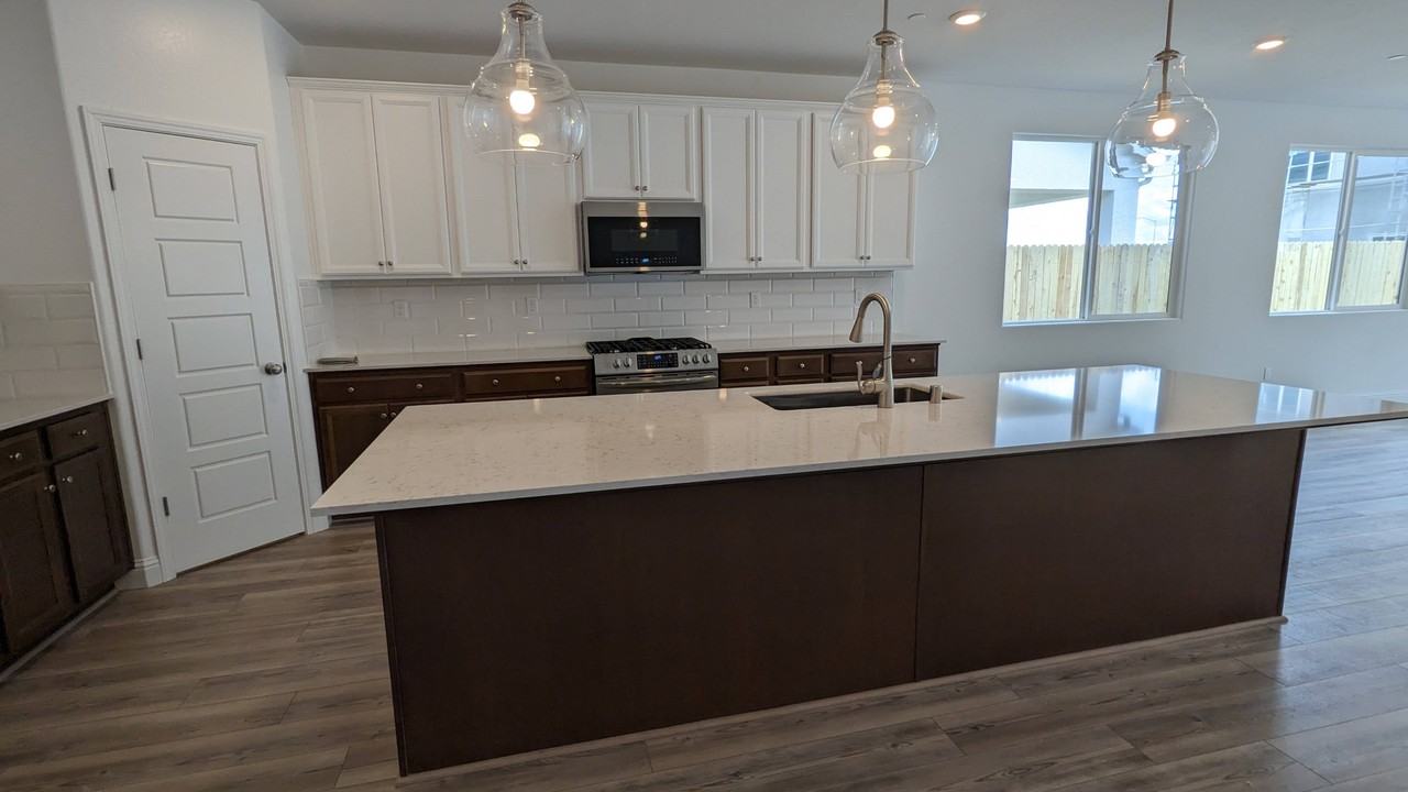 6413 E Giavanna Ave #NA - Photo 3 of 17