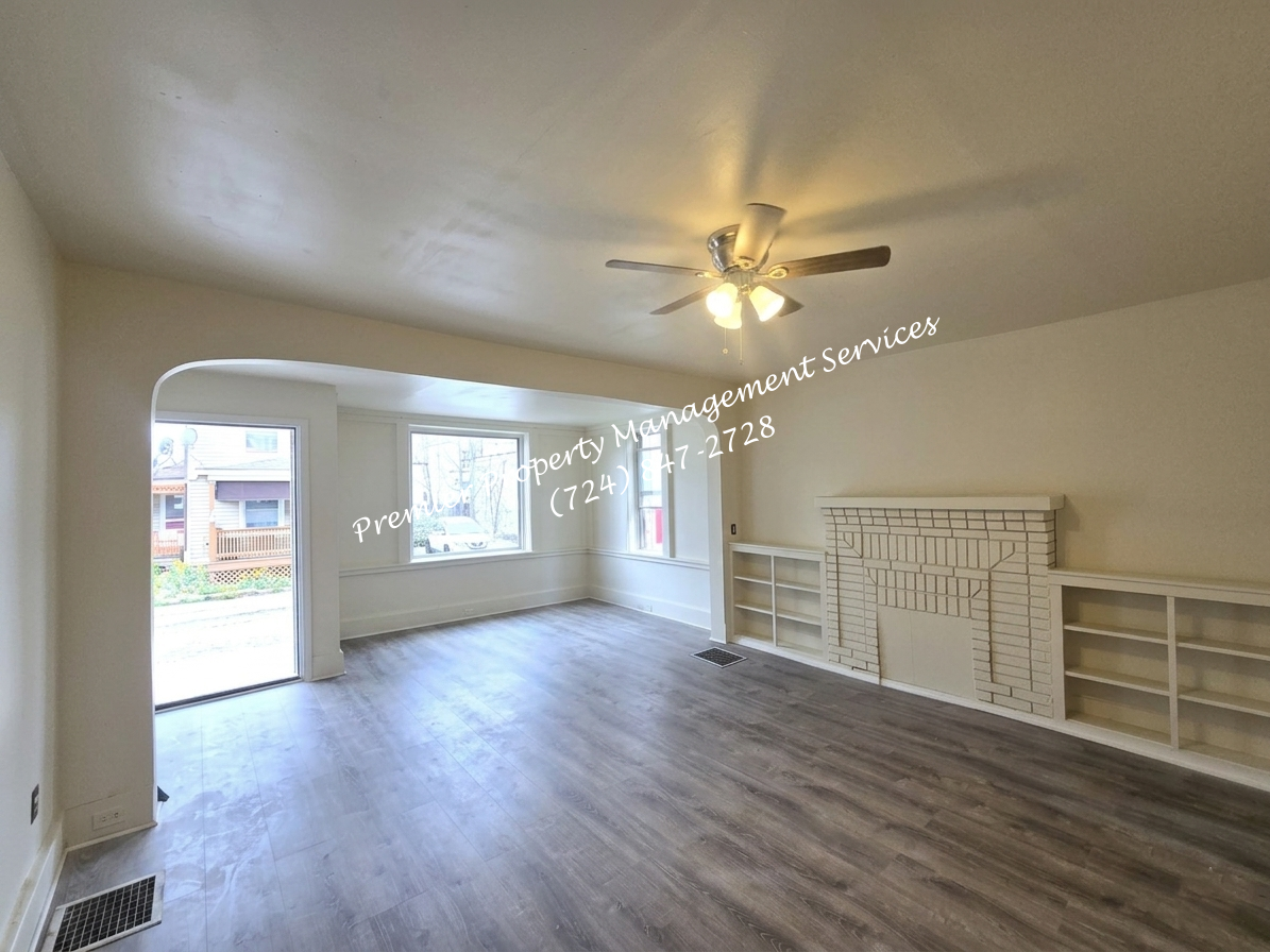 125 North Chestnut Street, Unit 1/2 - Photo 3 of 27