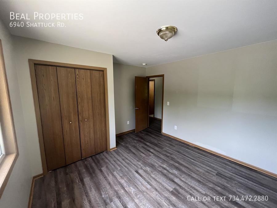 6940 Shattuck Rd - Photo 4 of 20