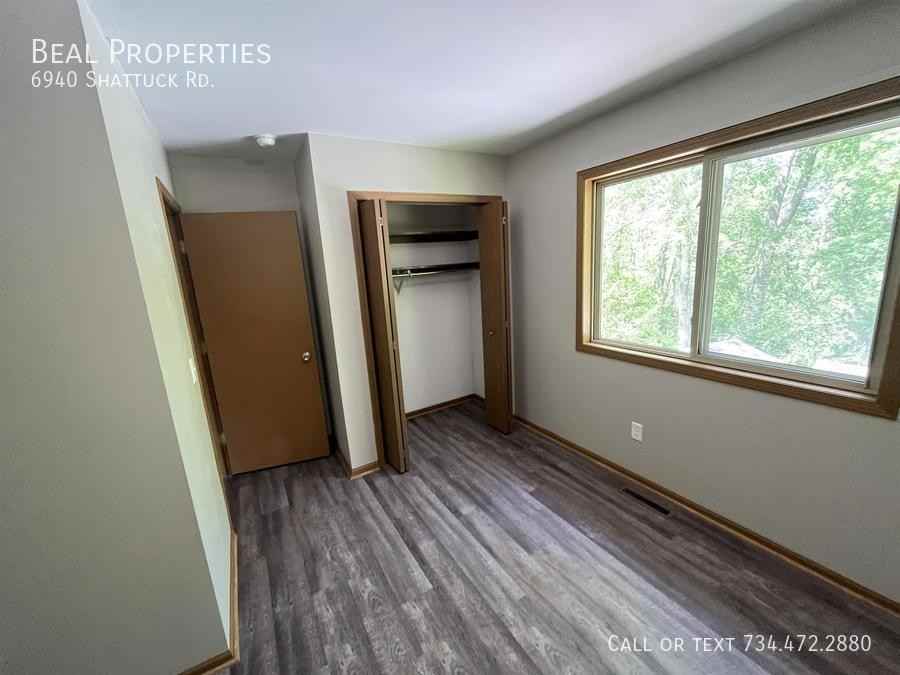 6940 Shattuck Rd - Photo 7 of 20