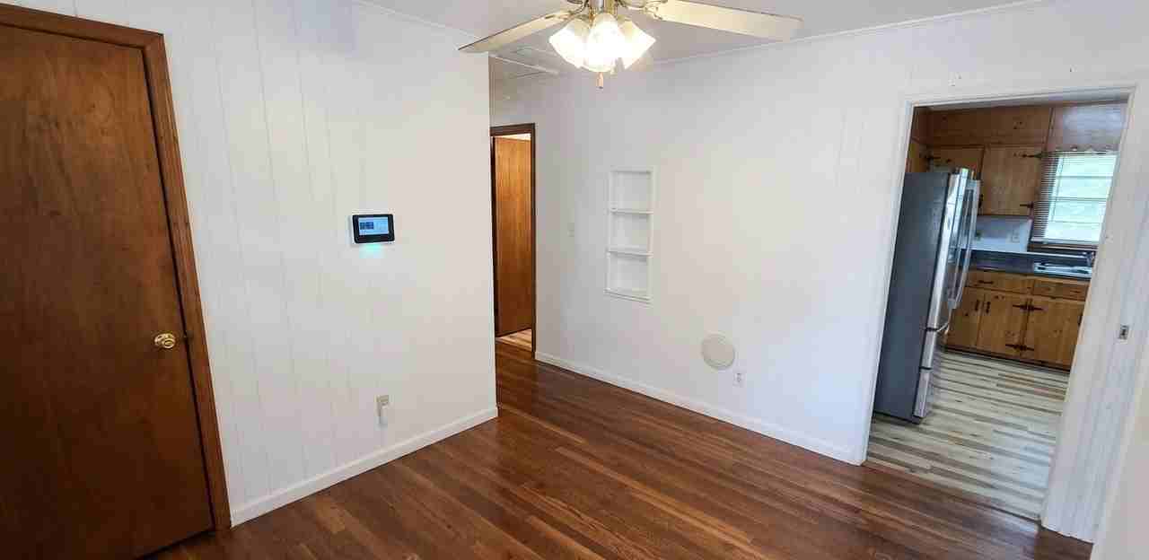 389 Collins Road, Unit Home Unit - Photo 2 of 19