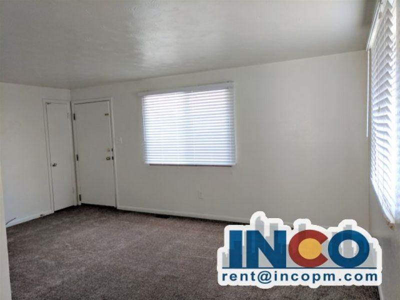 3237 S Huron St - Photo 3 of 22