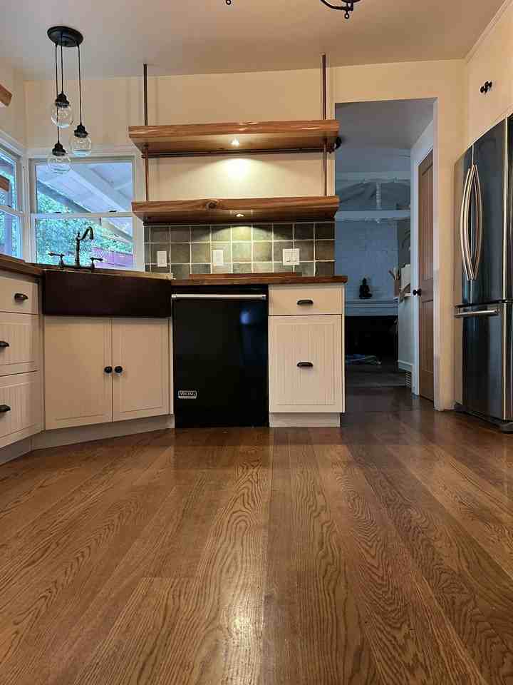 1045 Mountain Blvd - Photo 6 of 13