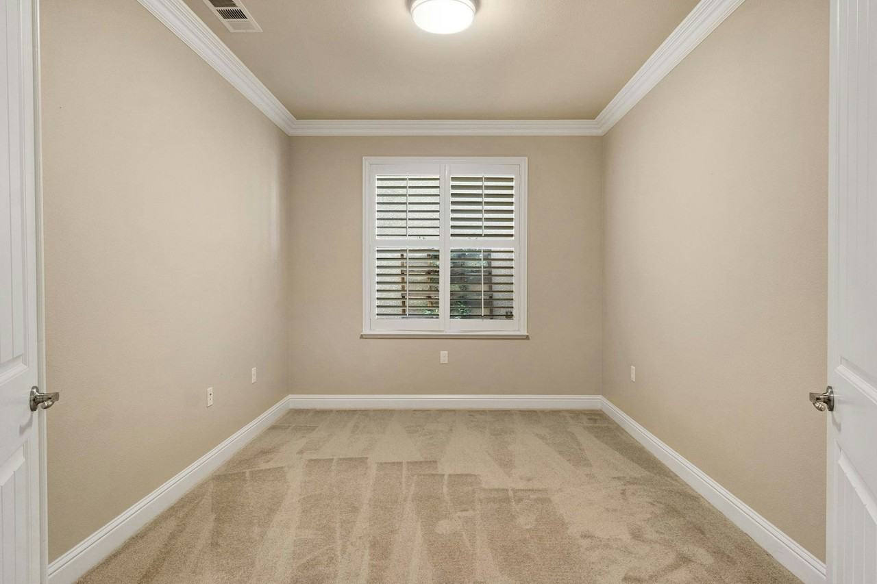2160 W Juliet Way - Photo 7 of 20