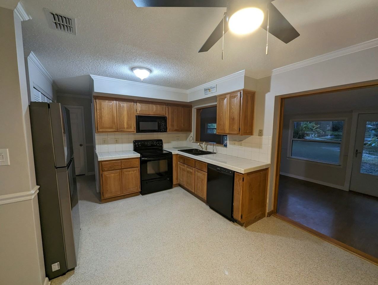 1580 Andover Drive, Unit House - Photo 6 of 50