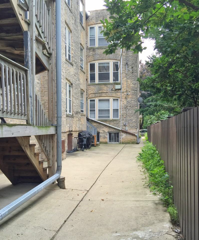 801 Monroe St #3 - Photo 7 of 8