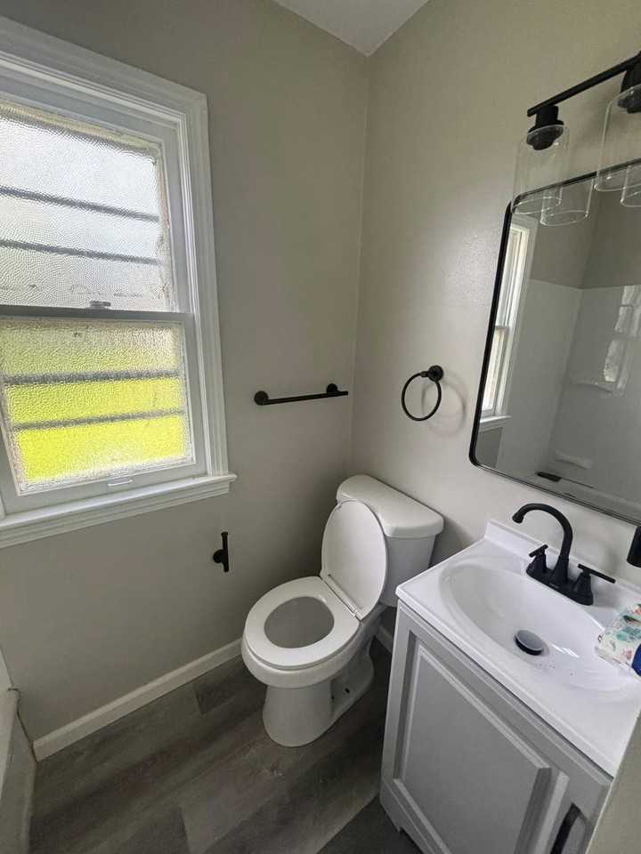 21600 Franklin Road - Photo 5 of 9