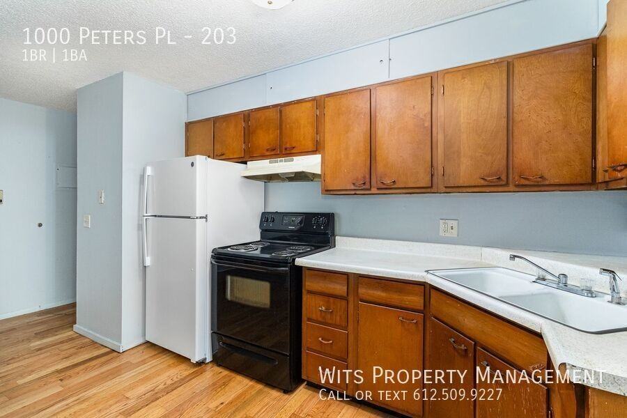 1000 Peters Pl #203 - Photo 2 of 10