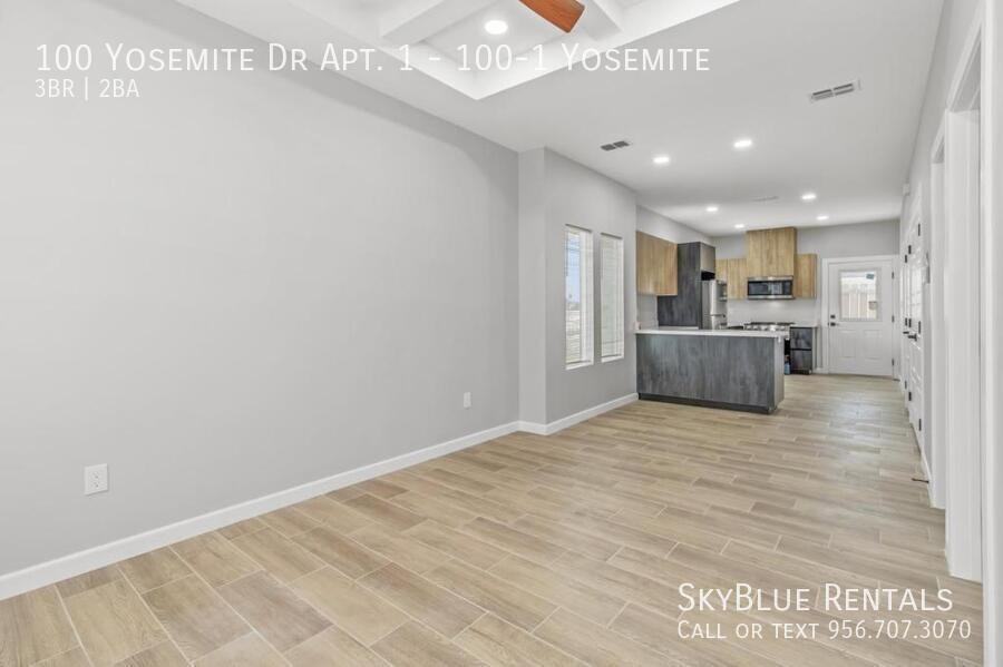 100 Yosemite Apt 1 - Photo 3 of 12