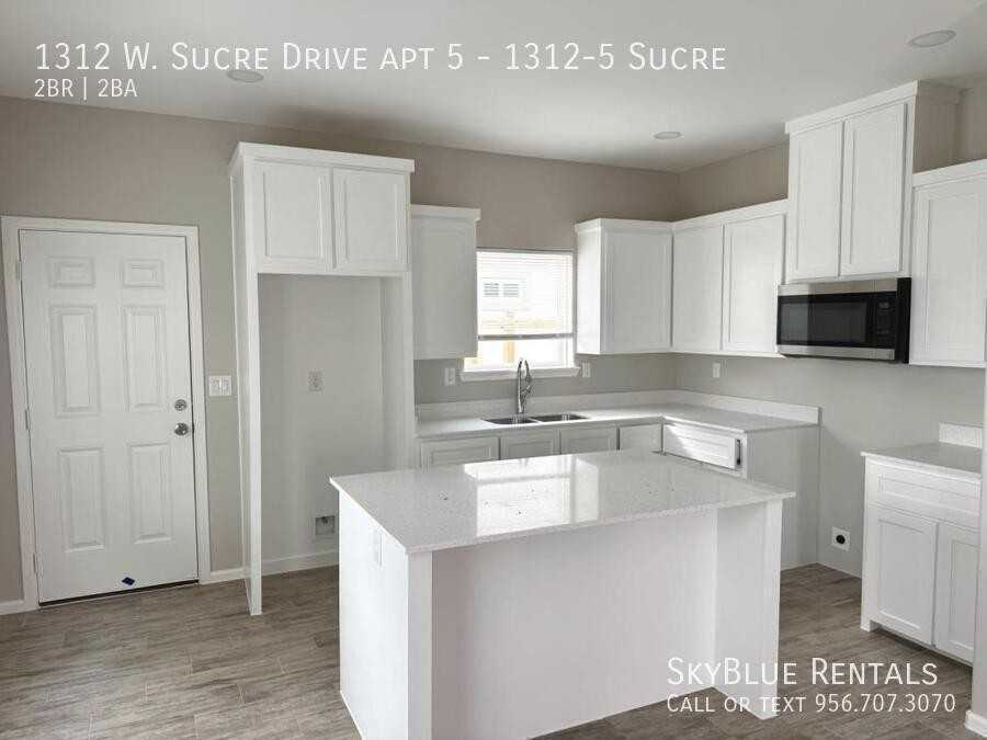 1312 W Sucre Dr Apt 5 - Photo 3 of 20