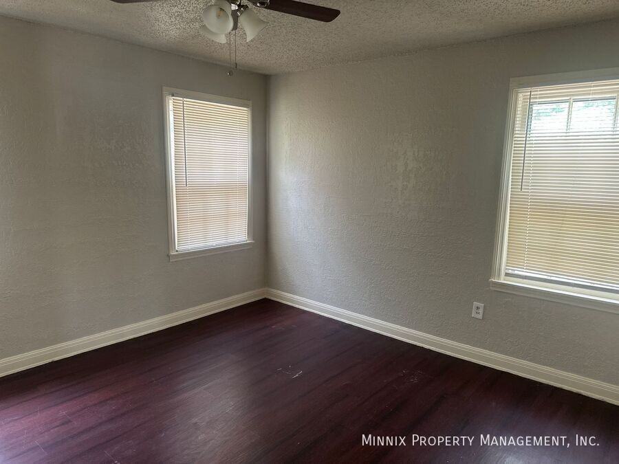 2614 27th St - Photo 6 of 11