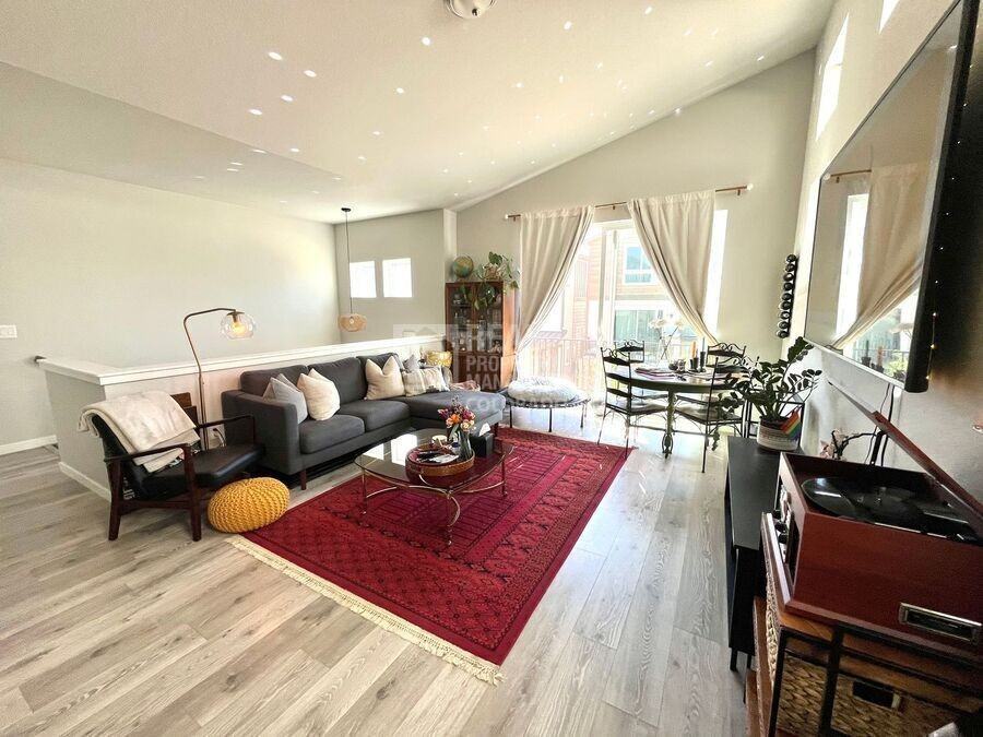 7333 Rosa Belle Hts - Photo 3 of 13
