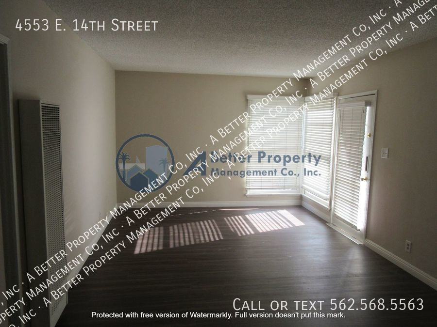 4553 E 14th St - Photo 5 of 10