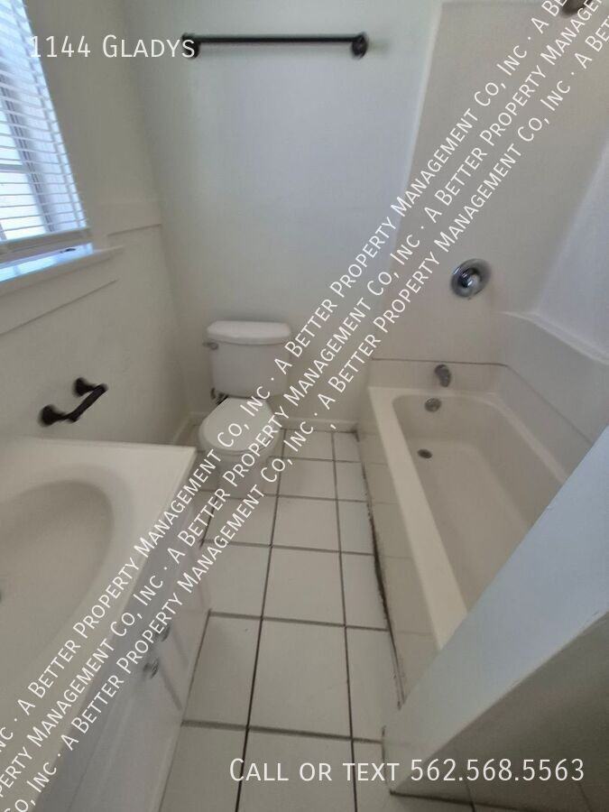 1144 Gladys Ave - Photo 3 of 14