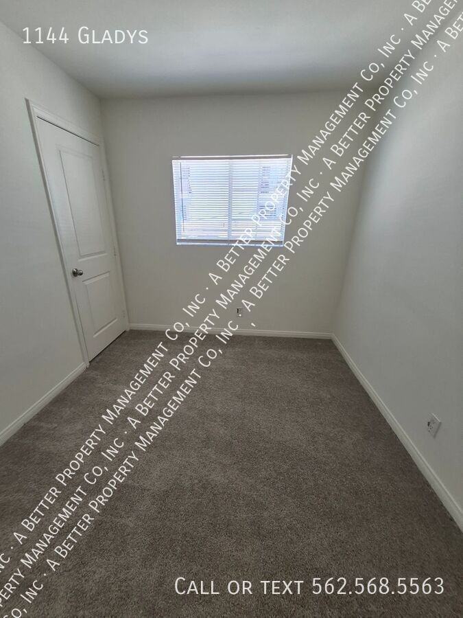 1144 Gladys Ave - Photo 7 of 14