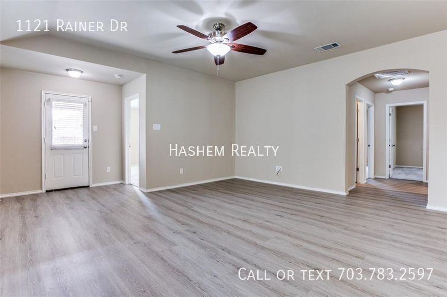 1121 Rainer Dr - Photo 7 of 15