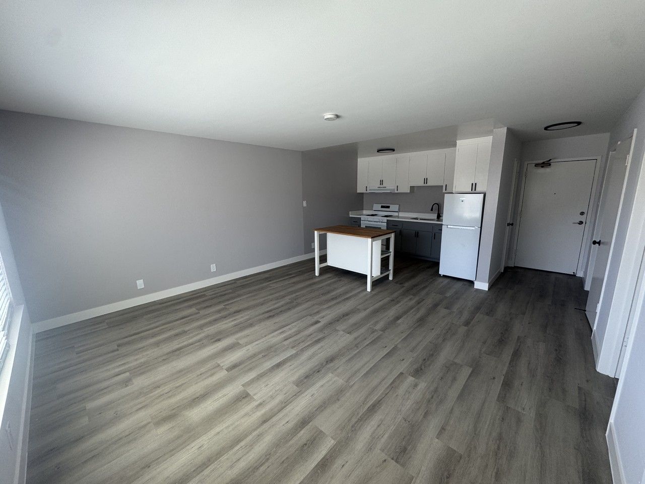 1535 48th Ave #204 - Photo 3 of 9