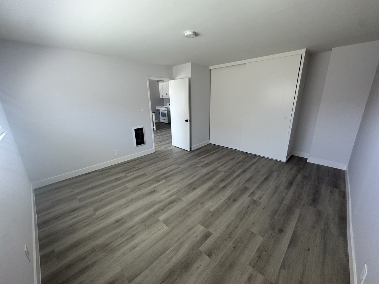 1535 48th Ave #204 - Photo 4 of 9