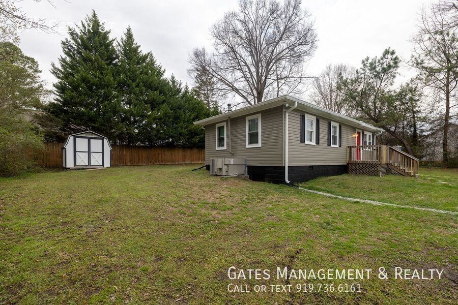 671 Cedar St - Photo 4 of 29