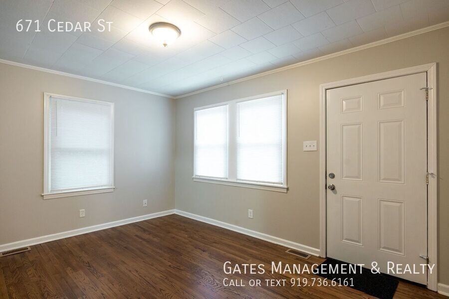 671 Cedar St - Photo 7 of 29