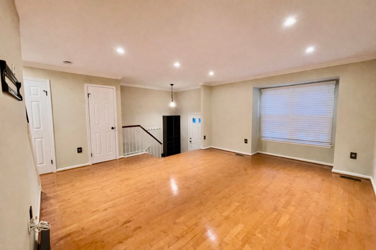 7877 Wintercress Ln - Photo 6 of 20