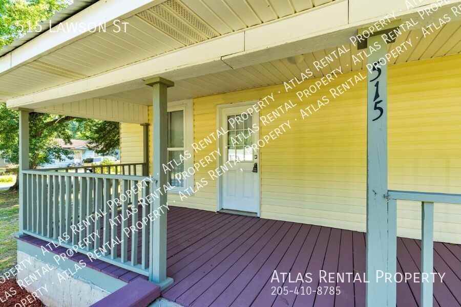 515 Lawson St - Photo 3 of 16