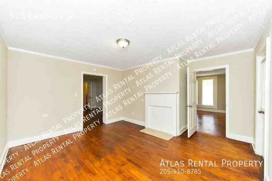 515 Lawson St - Photo 5 of 16