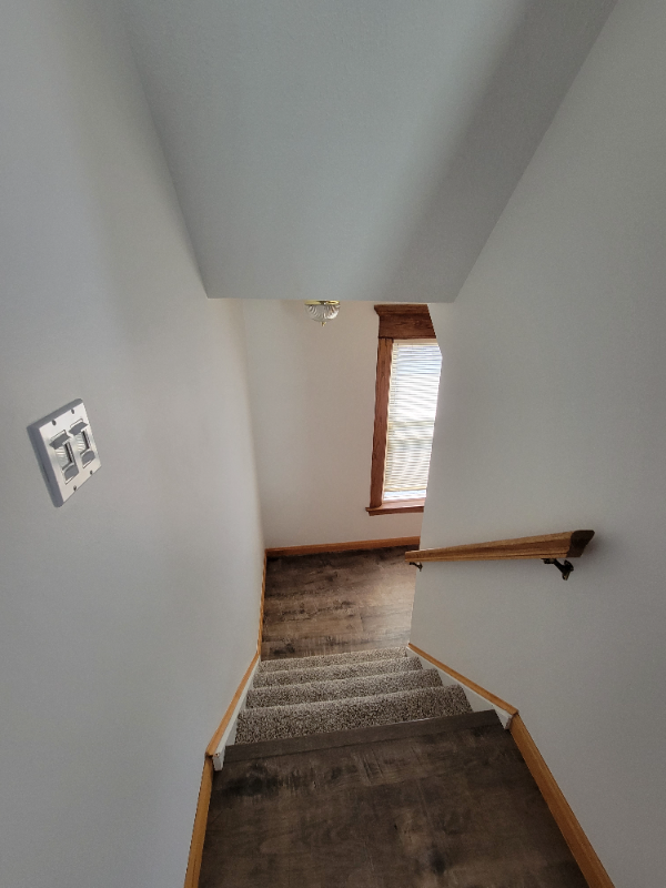 955 W 10th St Apt 2nd - Photo 4 of 12